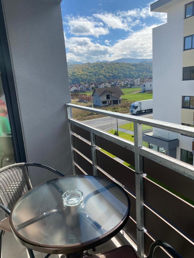Appartamento Deea H24 Rîşnov Esterno foto
